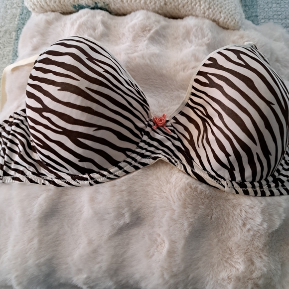 Bra - Picture 3 of 3